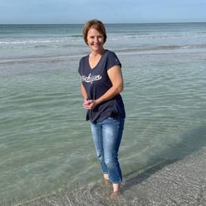 Meet your Posher, Debra